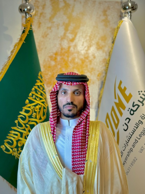 الرئيس التنفيذي المحامي راكان فالح العتيبي